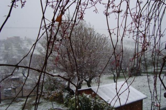 Δήμος Ερέτριας - Χιονισμένα τα ορεινά χωριά του δήμου με 30 εκ. το χιόνι στη Σέττα! - Κυρίως Φωτογραφία - Gallery - Video
