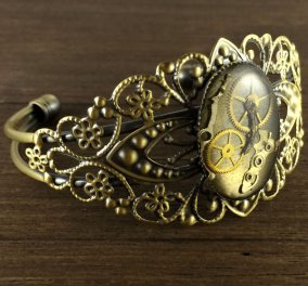 Vintage pics: Αριστουργηματικά νέα κοσμήματα φτιαγμένα κομμάτι-κομμάτι από παλιά ρολόγια!