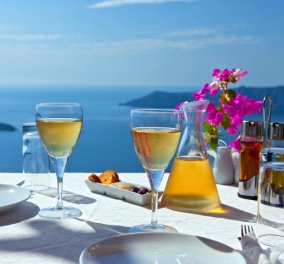 Μade in Greece επιτυχία : Το ελληνικό κρασί ζει το αμερικανικό όνειρο του - Πως μια βραδιά με φαγητό & ασύρτικο, το απογείωσε !!! 