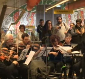 Βίντεο: Ξαφνικά το μετρό γέμισε βιολιά, βιολοντσέλα, άριες & υψίφωνους -Όπερα στο Μπουένος Άιρες  