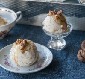 Το παγωτό του καλοκαιριού: Πραλίνα με κομμάτια φουντουκιού από τον Άκη Πετρετζίκη