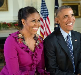 Δείτε το ζεύγος Ομπάμα στο αποχαιρετιστήριο Χριστουγεννιάτικο μήνυμα τους 