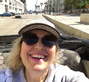 Αποκλειστικό: Η διάσημη Ελληνίδα συγγραφέας Κατερίνα Τσεμπερλίδου γράφει στο eirinika για το συναρπαστικό της ταξίδι στην Κούβα