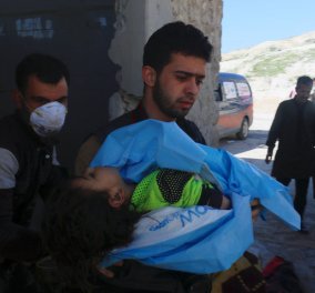 Σοκαριστικές εικόνες - Συρία: Σε νεκροταφείο παιδιών έχει μετατραπεί η χώρα που πλήττεται από αεροπορικές επιδρομές με χημικά