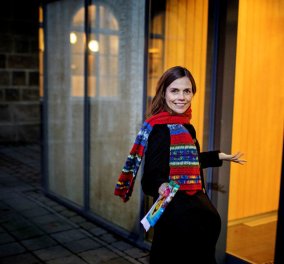 Αυτή η όμορφη 41χρονη μητέρα 3 παιδιών είναι η νέα Πρωθυπουργός της Ισλανδίας (ΦΩΤΟ)