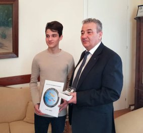 Good news: Μαθητής από την Ξάνθη κατέκτησε το 1ο βραβείο λογοτύπου στο Erasmus+! 