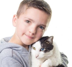 Αυτό το 7χρονο αγόρι ήταν θύμα bullying- Όταν βρήκε έναν γάτο που του έμοιαζε η ζωή του άλλαξε... (ΦΩΤΟ)