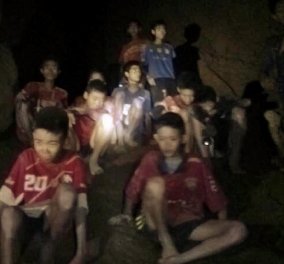 Τα μάτια του πλανήτη στραμμένα στην Ταϊλάνδη: Η ύστατη προσπάθεια για τη διάσωση των 12 παιδιών στο σπήλαιο (Φωτό & Βίντεο)