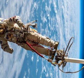 Ο αστροναύτης Αλεξάντερ Γκερστ φωτογραφίζει τη Γη από ψηλά! - Συγκλονίζει η εικόνα της Σαντορίνης (Φωτό)