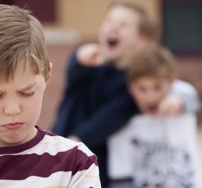 Τα παιδιά με πολλά αδέλφια πέφτουν συχνότερα θύματα bullying και όχι στο σχολείο!