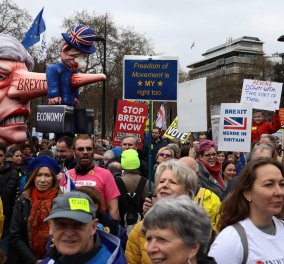 Λονδίνο: Η μεγαλύτερη διαδήλωση κατά του Brexit - Εκατοντάδες χιλιάδες πολίτες στους δρόμους ζητούν νέο δημοψήφισμα (φώτο-βίντεο)