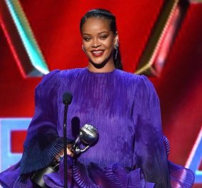 Top Woman η Rihanna: Ο εμπνευστικός λόγος της εντυπωσίασε στα 51α Βραβεία NAACP - H μωβ φανταστική τουαλέτα (φωτό - βίντεο)