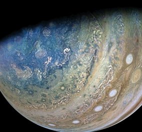 Μαγεία!! - Το Juno της NASA ταξιδεύει στον παγωμένο Γανυμήδη & στο Δία με μουσική Βαγγέλη Παπαθανασίου - Δείτε το βίντεο 