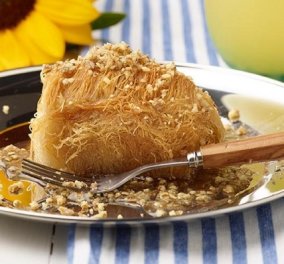 Στέλιος Παρλιάρος: Συνταγή για κανταΐφι - ένα από τα δημοφιλέστερα σιροπιαστά γλυκά