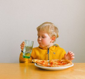 Παιδική διατροφή: Ιδέες για να τρέφεται υγιεινά το παιδί - Τι να αποφύγετε, τι να προτιμήσετε