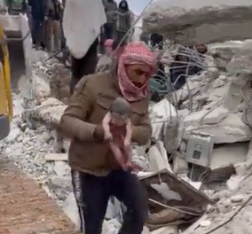 Σεισμός στην Συρία: Γέννησε μέσα στα χαλάσματα & πέθανε  - Το μωράκι τα κατάφερε (βίντεο)