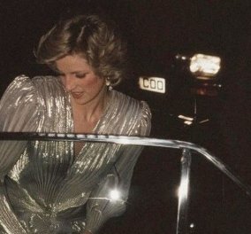 Vintage pic: Το ασημί φουστάνι με όλη την πλάτη έξω της πριγκίπισσας Νταϊάνα μας άφησε άφωνες - Που πήγε φορώντας ένα iconic outfit