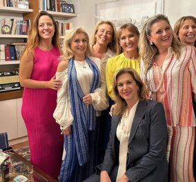 Η Μάρα Ζαχαρέα & οι κομψές φίλες της με τα Zeus & Dione ή τα office suits - Κυριακάτικο απόγευμα γυναικοπαρέας (φωτό)