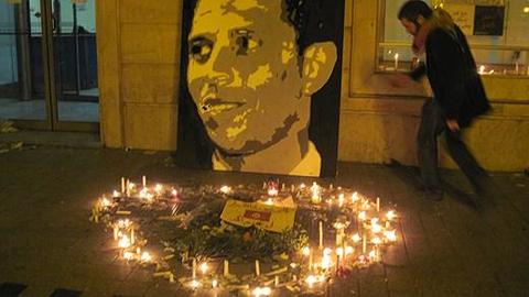 Μοχάμεντ Μπουαζίζι: Ο Τυνήσιος πλανόδιος μανάβης που αυτοπυρπολήθηκε και  πυροδότησε την Αραβική Άνοιξη - Βίντεο | eirinika.gr