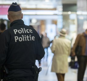 Απειλητικό τηλεφώνημα για βόμβα δέχθηκε η εφημερίδα Le Soir στις Βρυξέλλες- Την ίδια στιγμή διαδήλωναν σε ένδειξη αλληλεγγύης για το Παρίσι 