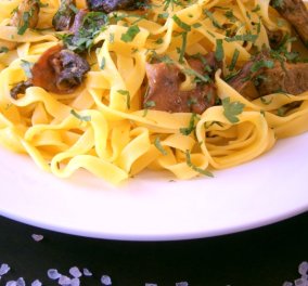 Η συνταγή της ημέρας από τον Γιάννη Λουκάκο: Χοιρινό φιλέτο σοτέ με μουστάρδα, μανιτάρια και ταλιατέλες!