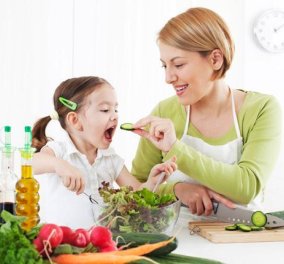 Ιδού το πιο αποτελεσματικό κόλπο για να τρώνε τα παιδιά σας λαχανικά - Δεν πάει το μυαλό σας...