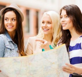 Ταξιδιάρες οι γυναίκες: Δημιουργούν νέα τάση - Μόνες ή με παρέα σε εξωτικούς προορισμούς   