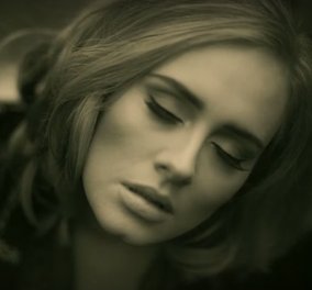 Τo «Hello» της Adele σπάει το ένα ρεκόρ μετά το άλλο -  Έφτασε  πάνω  από 1 εκ. downloads