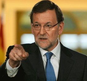 Ισπανία: Άγριος ξυλοδαρμός του πρωθυπουργού Μαριάνο Ραχόι σε προεκλογική εκδήλωση - Βίντεο