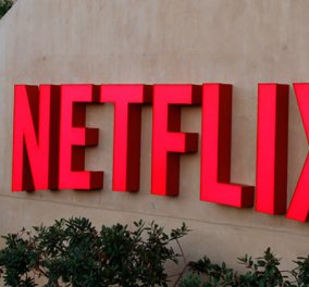 Netflix: Η τηλεόραση του 21ου αιώνα είναι εδώ - Πόσο κοστίζει στην Ελλάδα & τι προσφέρει το πακέτο της 