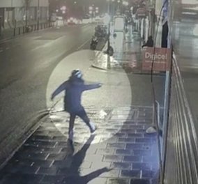 Τρόμος στο Λονδίνο! Άγνωστος άρχισε να κυνηγά & να πυροβολεί 3 άντρες στη μέση του δρόμου 
