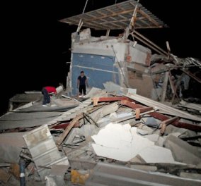 Φονικός σεισμός 7,8 Ρίχτερ χτύπησε τον Ισημερινό - Τουλάχιστον 233 νεκροί, εκατοντάδες οι τραυματίες