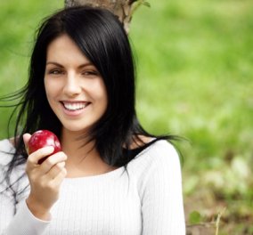Τα μήλα χαρίζουν μακροζωία; Κι όμως ναι! Τι έδειξε νέα έρευνα