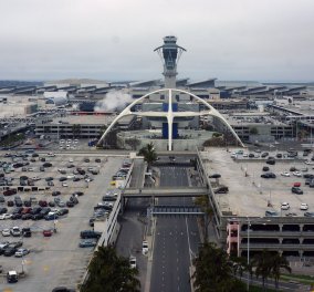 Πανικός στο Λος Άντζελες: Απειλή βόμβας σε πτήση της American Eagle - Το FBI στο αεροδρόμιο