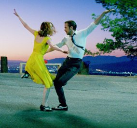 Ναιιι! Ράιαν Γκόσλινγκ - Εμα Στόουν τρέιλερ «La La Land»: Μαγική ατμόσφαιρα, ρομαντισμός, τεχνικόλορ εικόνες 