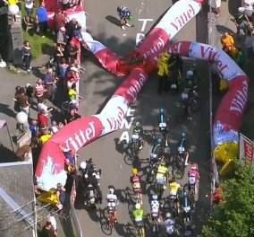 Βίντεο: Μια φουσκωτή αψίδα προκαλεί χάος στο Tour de France - Μεγάλο "θύμα" της ο ποδηλάτης Άνταμ Γιέιτς 