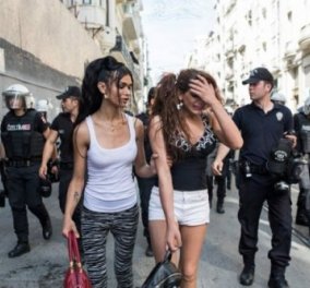 Τουρκία: Οργή προκαλεί η δολοφονία 22χρονης transgender - Την βίασαν και μετά την πυρπόλησαν