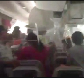 Βίντεο: Τρόμος μέσα στο Boeing της Emirates - Πώς έφυγαν οι επιβάτες από την καμπίνα λίγο πριν την έκρηξη