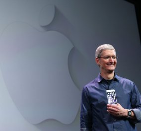 Τιμ Κουκ: «Απόλυτα πολιτικά σκ…» το πρόστιμο-μαμούθ στην Apple 