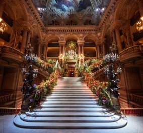 12 εικόνες από την εκθαμβωτική διακόσμηση στην Όπερα του Παρισιού - Χρυσός & λουλούδια σε ένα γκαλά που άφησε εποχή