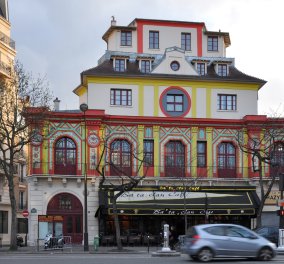 Παρίσι - To Mπατακλάν "ξαναζεί": Aνοίγει πάλι με συναυλία του Στινγκ ,1 χρόνο μετά το μακελειό με 89 νεκρούς