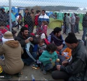 Είναι η είδηση της ημέρας: Πρόσφυγες στη Θεσσαλονίκη μοιράζουν φαγητό σε άστεγους & άπορους