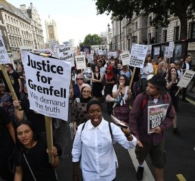 Λονδίνο- Πολίτες διαδηλώνουν για την φονική πυρκαγιά & ζητούν την παραίτηση της Μέι- "Το αίμα είναι στα χέρια της κυβέρνησης"