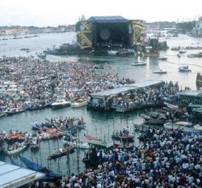 Vintage story: Όταν οι Pink Floyd βούλιαξαν με 200.000 κόσμο την Βενετία - Ιστορικη συναυλια (ΦΩΤΟ - ΒΙΝΤΕΟ) 
