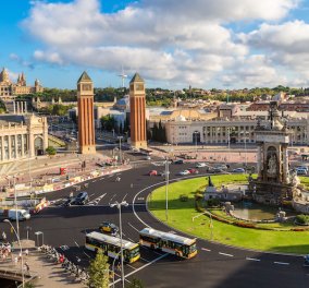 Η Airbnb «κατέβασε» 1036 παράτυπα καταλύματα στη Βαρκελώνη! 