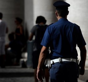 Ιταλία: Δύο Αμερικανίδες καταγγέλλουν ότι βιάστηκαν από δυο αστυνομικούς στην είσοδο της πολυκατοικίας  τους 