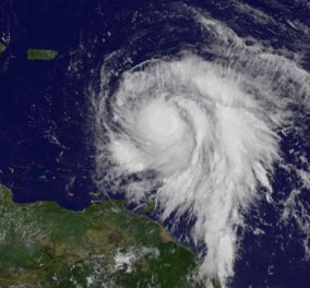 Ο τυφώνας Μαρία ενισχύθηκε φθάνοντας στην κατηγορία 5 - Χτυπά το νησί Δομίνικα της Καραϊβικής