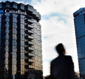 Μια μια φεύγουν οι τράπεζες από την Καταλονία - Μεταφέρεται και η 3η μεγαλύτερη της Ισπανίας 