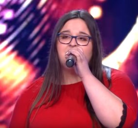 The Voice: 16χρονη τραγούδησε ένα σμυρναϊκό & η θεϊκή φωνή της έκανε κοινό και κριτές να παραληρούν (ΒΙΝΤΕΟ)