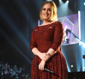 Η Adele έσβησε 30 κεράκια! Γιόρτασε τα γενέθλιά της ντυμένη Κέιτ Γουίνσλετ - Ρόουζ από τον Τιτανικό (ΦΩΤΟ)